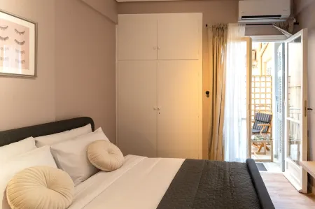 Phaedrus Living: Luxury Studio Nea Smirni