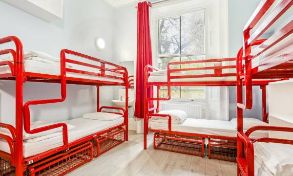 Astor Victoria Hostel