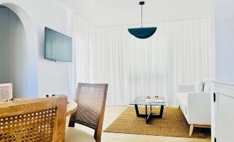 Cih Apartments