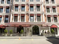 Eler Hotel Hotels near Bunk'Art 2