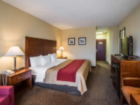 Comfort Inn & Suites Hotels in Morganton