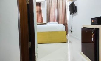 Comfy and Minimalist Studio at Vida View Apartment
