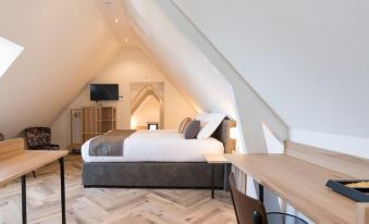 Hof Van Holland Hotel