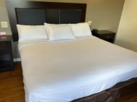 Posh Inn & Suites Hotels in Wisconsin Rapids