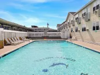 Grove Hotel Hotels in Fire Island