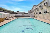 Grove Hotel Hotels in Sayville