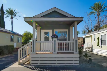 The Cottages at Golden Village Palms RV Resort