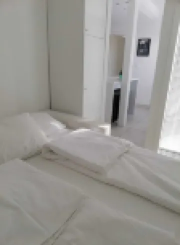 No5 Sea View Attic Studio