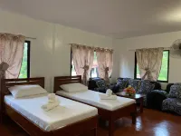 Tongatok Cliff Resort فنادق في جزيرة كاميجوين