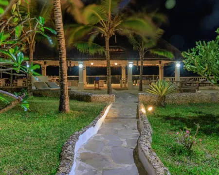 Mawe Zuri Resort Отели рядом с достопримечательностью «Watamu Beach»