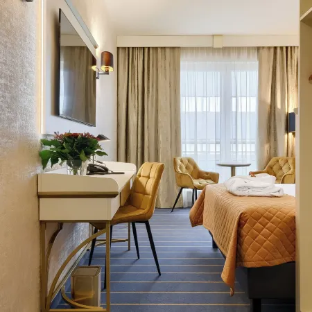 Park Hotel Diament Wroclaw Отели рядом с достопримечательностью «Вроцлавский технологический парк»