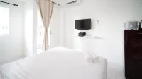 Compact And Tidy Studio At Puncak Dharmahusada Apartment Hotel di Kecamatan Mulyorejo