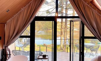 Celeiro Lake Village