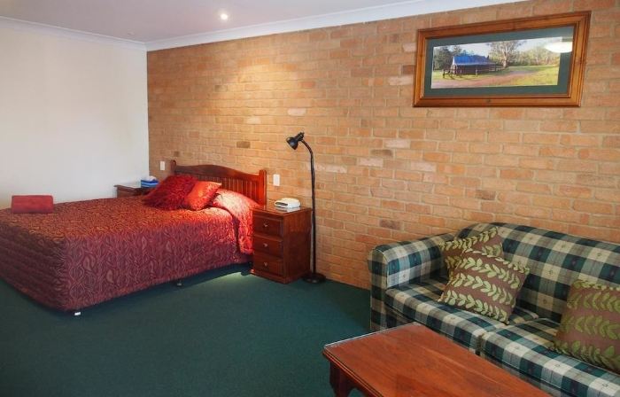 Cobar Town & Country Motor Inn