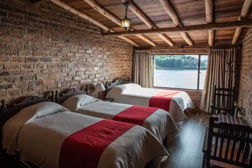 Hotel Refugio Pozo Azul Hotels in Aquitania