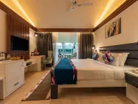 Foxoso la Beach Resort, Morjim Hotels in Morjim