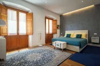 Marcus Suite