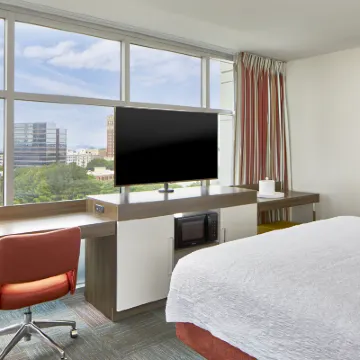 Hampton Inn and Suites Atlanta Midtown Hotels near KR+C (Portman Sculpture)