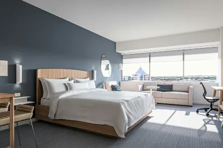 Element Calgary Downtown Отели рядом с достопримечательностью «Парк Эдворти»