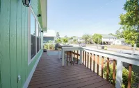 Dog friendly On Island Outdoor Shower Family Fun! Golf Cart (for rent