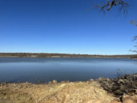 Lakefront Relaxation and Stunning Views - Charming Glamping Escape Hotels in Eastland