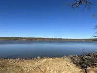 Glorious 5 Lake Eastland Glamping Tiny Town Mockingbyrd Hotel di Eastland