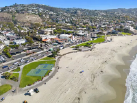Ocean View and Gourmet Kitchen - Breathtaking Coastal Haven
