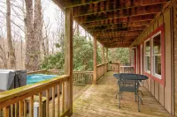 Charming Mountain Escape with Hot Tub and Scenic Deck - Cozy Retreat