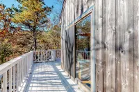 Tree Top Oasis Hotels in Truro