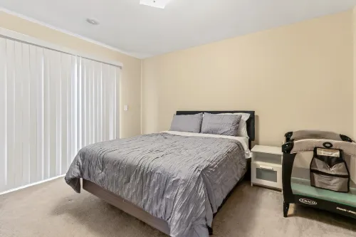 Twin Lakes Dog Friendly Home |Wooded Backyard |Balcony |Short Drive to Alpine & Wilmot Ski Resorts