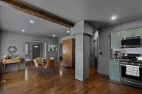 Gourmet Kitchen and Indulgent Oversized Tub - Exquisite Modern Haven Hotel a New Britain