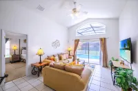 Spacious Private Pool and Games Room - Stunning Family Retreat Hotels in Polk County