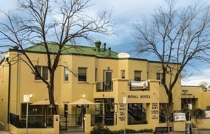 Royal Hotel