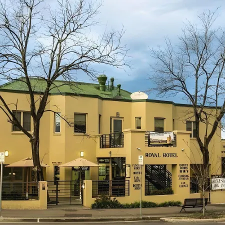 Royal Hotel