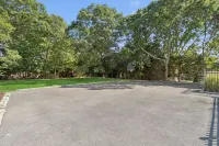 1-acre WHB Beach Village: Salt Pool & Hot Tub of Nirvana - Vacations