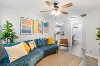 Minutes from Park Circle & Downtown Charleston | Cozy Stay Hotels in North Charleston