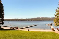 Shiner Creek Retreat Hotels in McCall