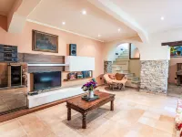 Casa Derna Hotels in Pietrabruna