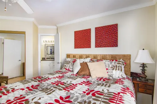 Stunning Ocean Views and Lavish Amenities - Elegant Coastal Sanctuary