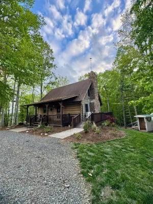 A Hopeful Mountain - 10 mins from Galax & the Blue Ridge Parkway! Các khách sạn ở Grayson County