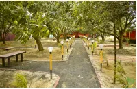 Modhubon Agro Tourism Hôtels à : Bardhaman