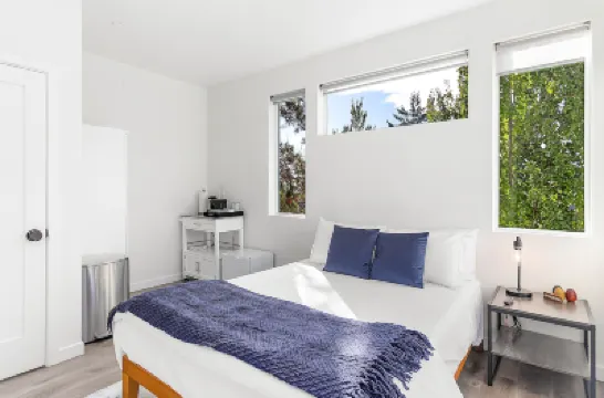 Vhagar's Valyria's Vista Hotels in 