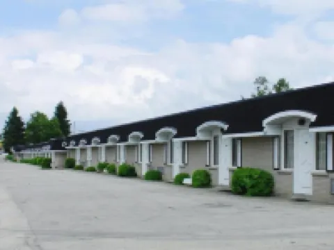 Travellers Inn Hotels in Grey County