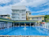 LM Metro Hotel - Pools