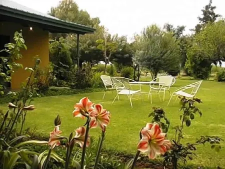 Uitspan Guestfarm Отели в г. Benede Oranje