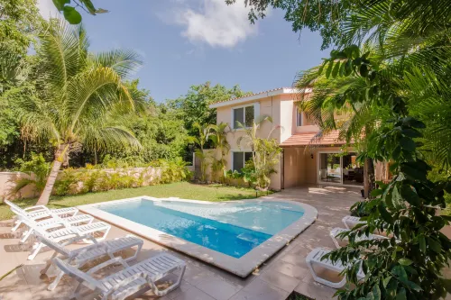 Villas Picalu Studios & Suites - 3 ดาว