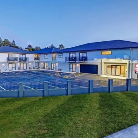 BKs Premier Motel Hamilton