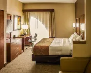 Quality Suites NYC Gateway Hotels in Weehawken