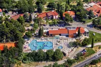 Belvedere Resort Hotels فنادق في Jagodje