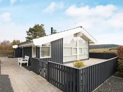 6 Person Holiday Home in Ebeltoft Hotels near Lyngsbæk Strand